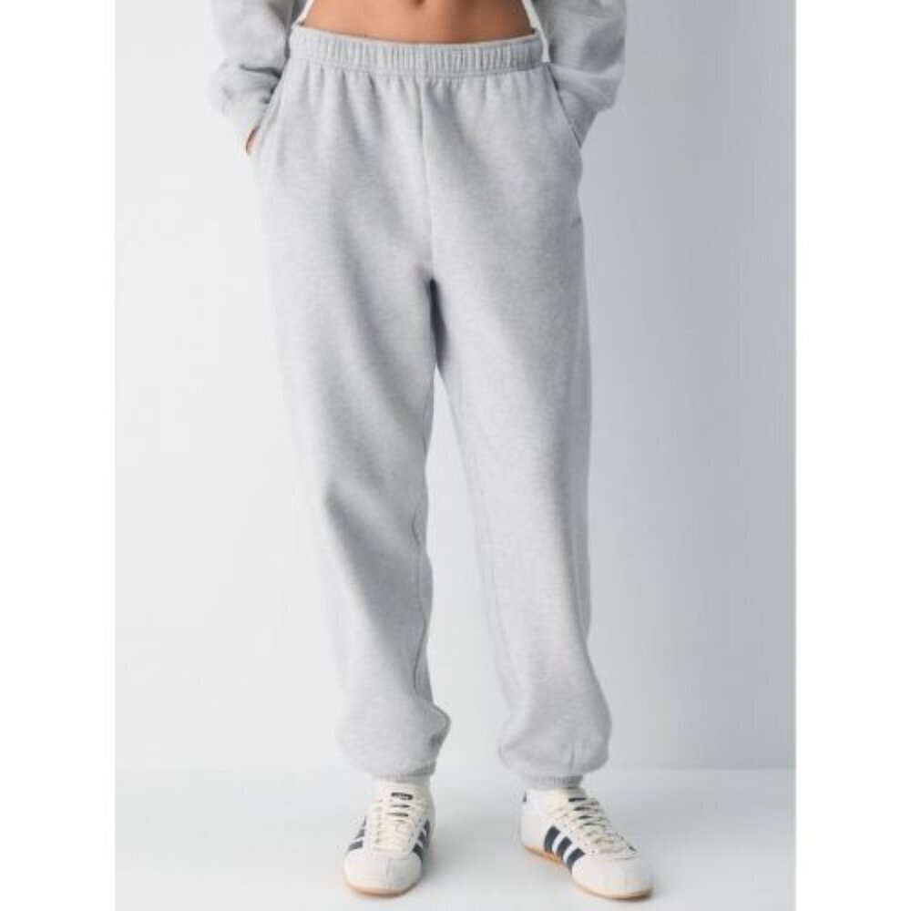 Aritzia TNA Light Gray Cozy Fleece Pull On Jogger Pants Size Small 51705